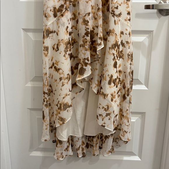 ✨NWT~Express Ruffle Maxi✨ - Picture 5 of 10